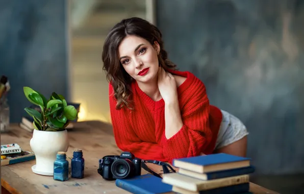 Picture book, pose, look, the camera, table, face, bokeh, brunette