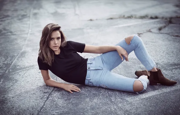 Look, actress, boots, torn jeans, Jessiсa Alba
