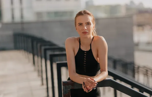 Picture woman, posing, sporty, seafront