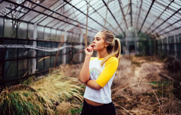 Picture pose, greenhouse, model, portrait, jeans, makeup, Mike, hairstyle