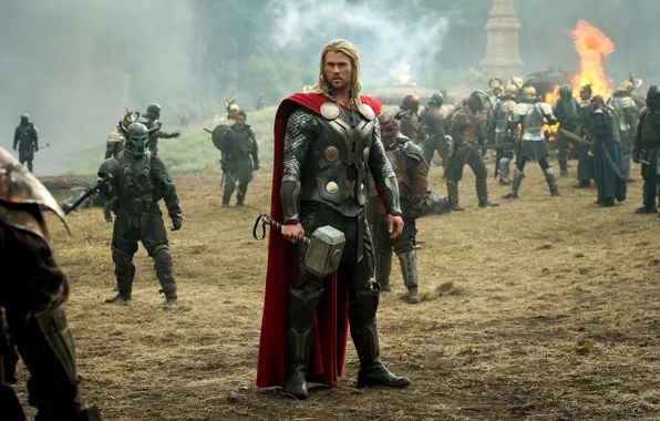 Picture armor, hammer, battle, Thor, Chris Hemsworth.Chris Hemsworth, Thor : The Dark World