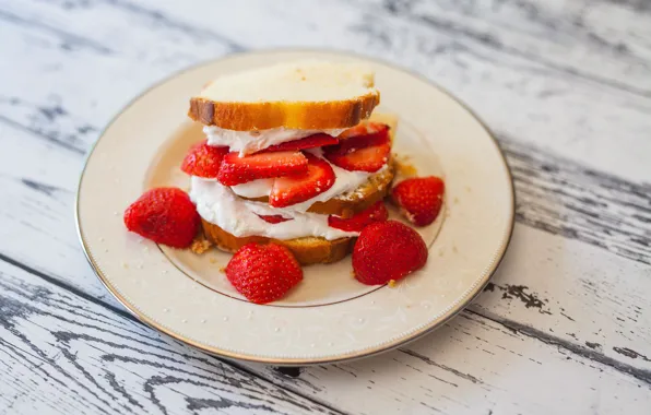 Food, strawberry, sandwich, cream, sweet