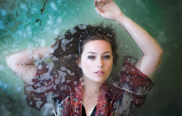 Look, foam, water, beautiful girl, the view from the top, water, look, beautiful girl