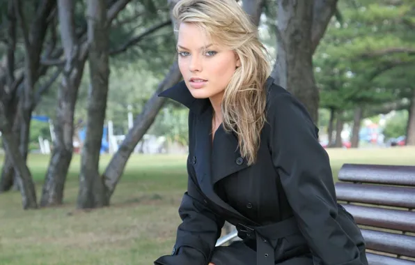 Bench, Park, Actress, Cloak, Actress, Margot Robbie, Margot Robbie