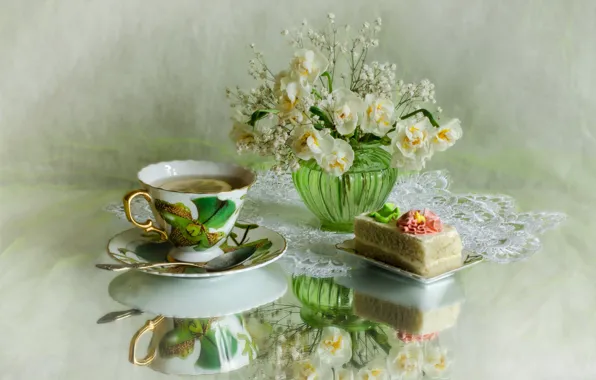 Reflection, lemon, tea, bouquet, cake, daffodils