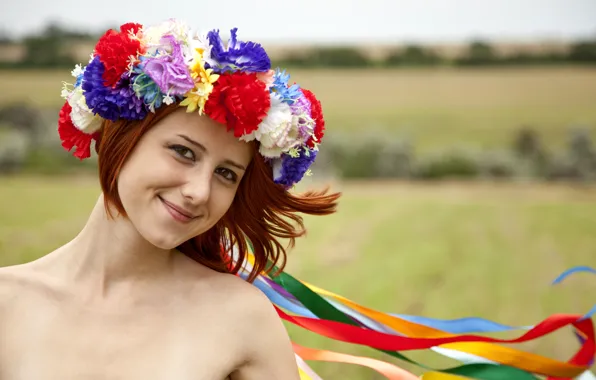 Face, wreath, redhead, face, redhead, smiling, wreath, smiling