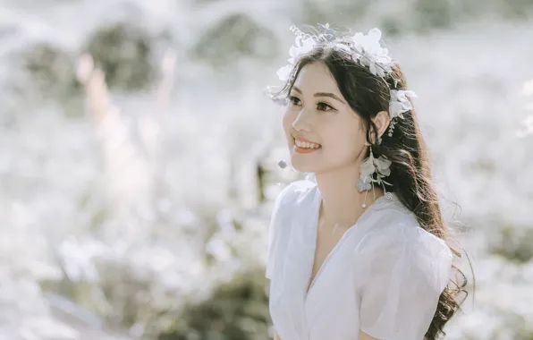 Picture decoration, portrait, wreath, smile, white dress, girl, Asian