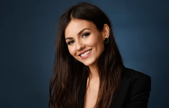 Smile, actress, Victoria Justice