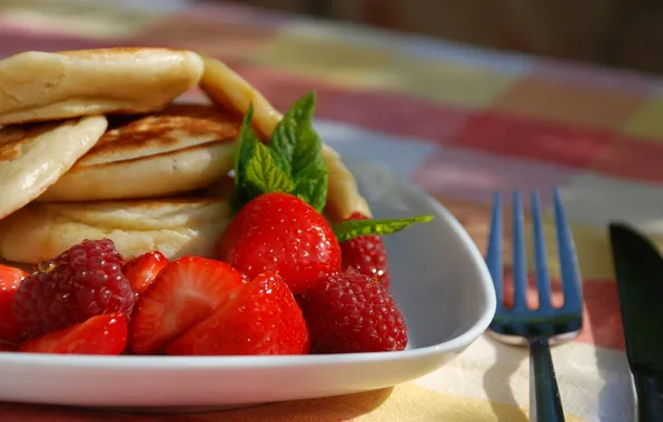 Berries, strawberry, pancakes