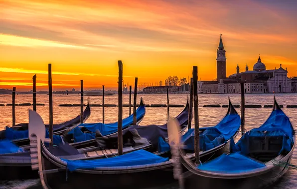 Sunset, the city, shore, boats, Venice, channel, pond, gondola