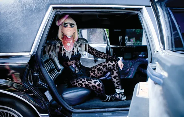 Picture car, girl, music, actress, singer, fashion, celebrity, pink