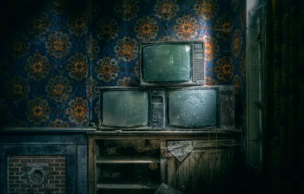 Room, dust, TV