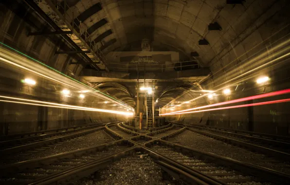 The city, metro, railroad, the tunnel