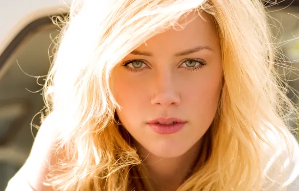 Amber Heard, Amber Heard, Allure