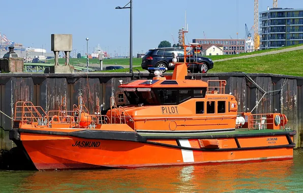 Boat, Germany, a pilot