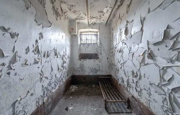 Bed, camera, window, prison