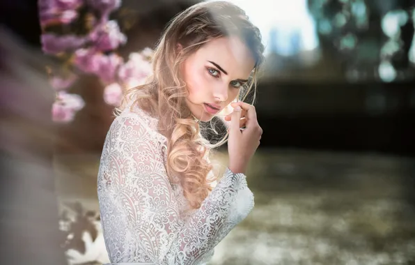 Picture sponge, the beauty, curls, Gaetan Habrand, L O L A