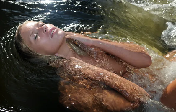 Picture river, wet, blonde