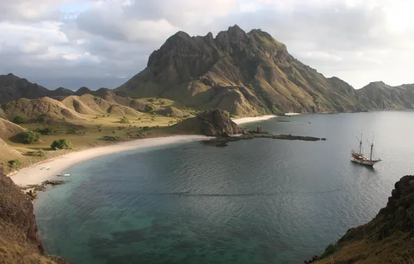 Sea, beach, mountains, sailboat, Bay, Komodo islands, Silolona, Indonesia