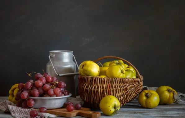 Grapes, Still life, quince