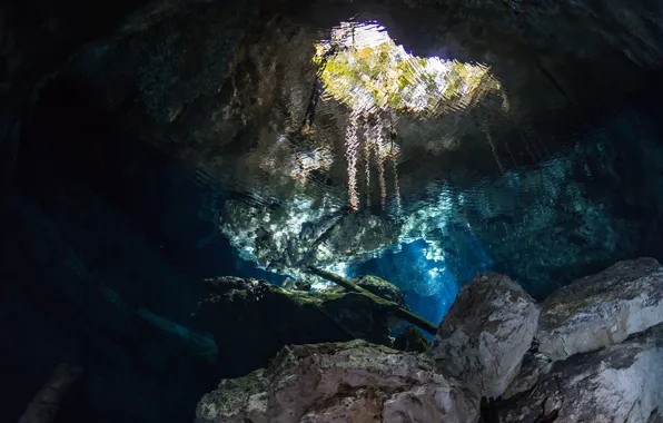 Light, water, reflection, cave
