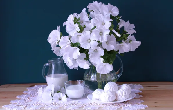 White, bouquet, milk, marshmallows, lavatera