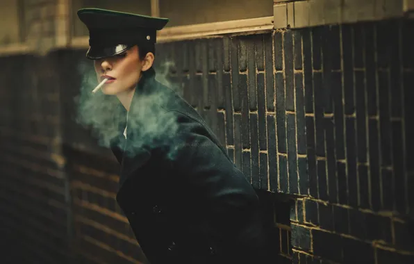 The city, smoke, Girl, cigarette, fashion, Tara Newton