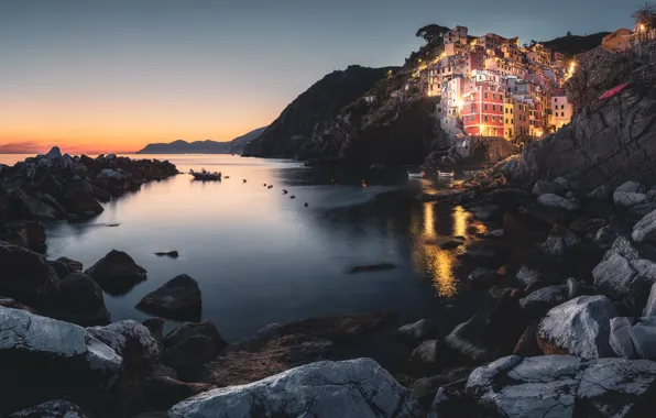 Picture sea, night, the city, stones, shore, home, Italy, Riomaggiore
