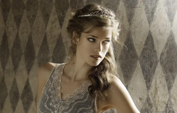 Model, Julia Saner, Julia Saner