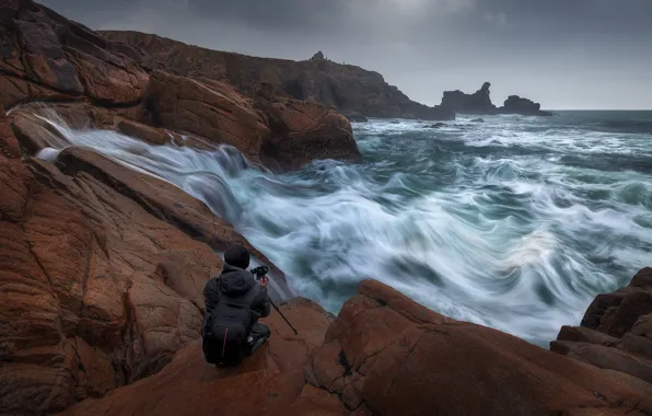Picture sea, rocks, shore, photographer