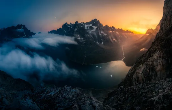 Mountains, lake, shore