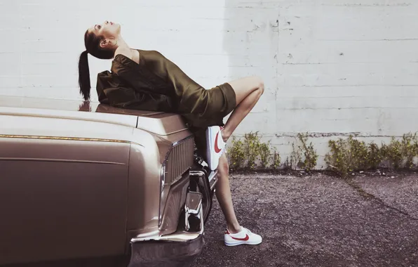 Auto, girl, pose, photo, model, Nike, Bella Hadid
