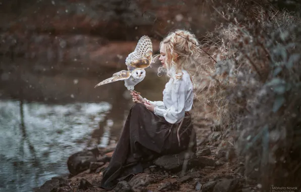 Picture water, girl, pose, mood, owl, bird, blonde, curls