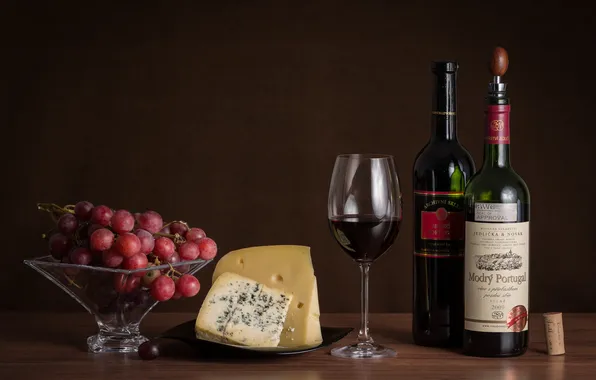 Picture glass, cheese, grapes, red wine