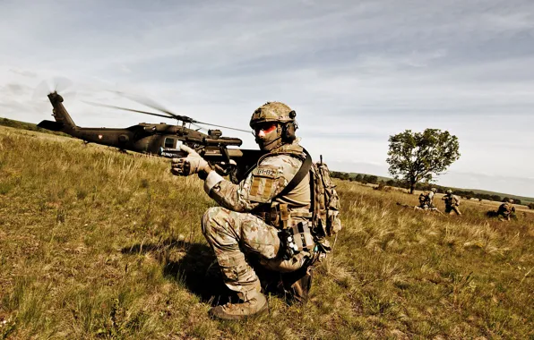 Picture soldiers, helicopter, equipment