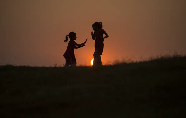 Picture the sun, children, silhouette, Kid tai chi
