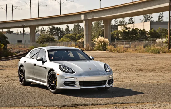 Porsche, Panamera, 2014, under the bridge