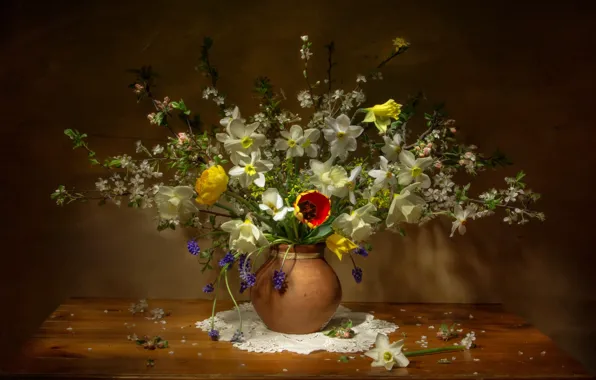 Bouquet, tulips, pitcher, daffodils