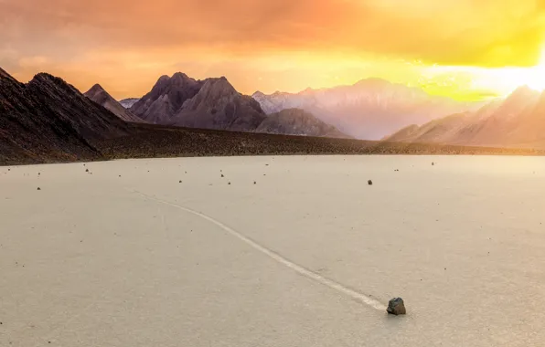 The sky, the sun, clouds, rays, light, sunset, mountains, traces