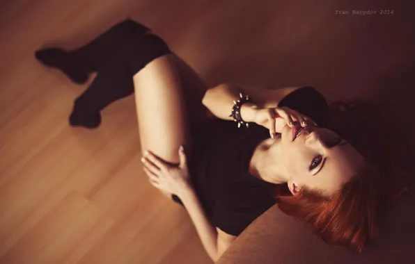 Look, passion, model, lips, bracelet, red, legs, on the floor
