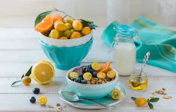 Breakfast, milk, honey, fruit, muesli, Karina Klachuk