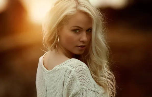 BLONDE, LOOK, HAIR, FACE, BLOUSE, JACKET