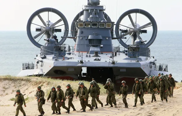 Soldiers, landing, landing ship, Bison