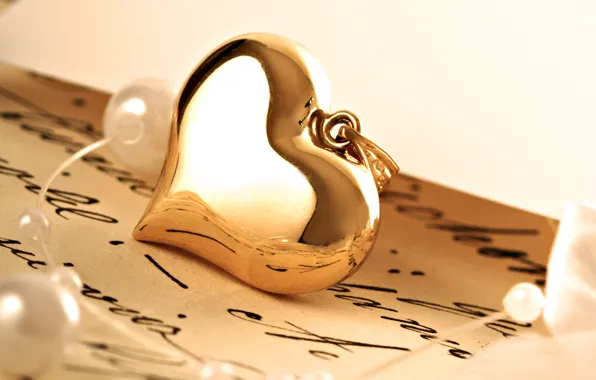 Letter, macro, love, gold, gift, heart, pendant
