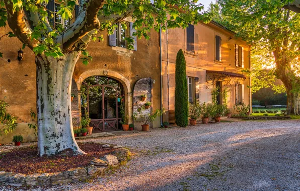 The city, house, street, France, Provence, House in the South of France