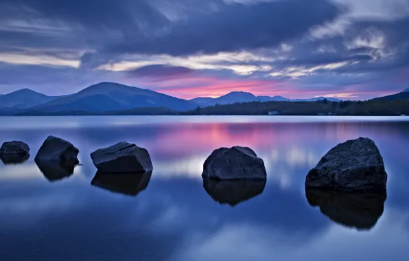 Picture landscape, lake, stones