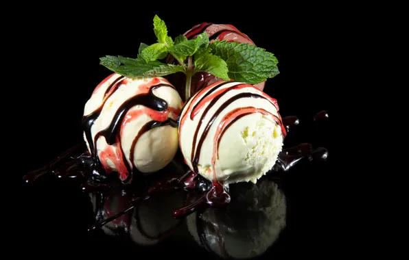 Balls, ice cream, dessert, syrup