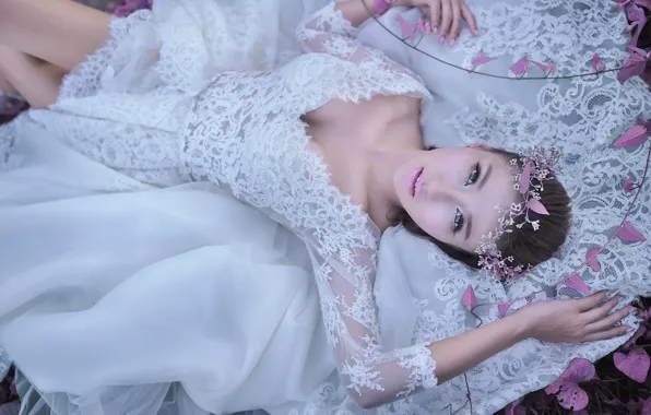 Look, Asian, the bride, wreath, wedding dress