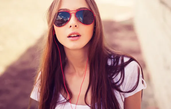 Picture girl, face, headphones, long hair, sunglasses