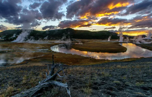 Sunset, Apocalypse Now, Yellowstone national park